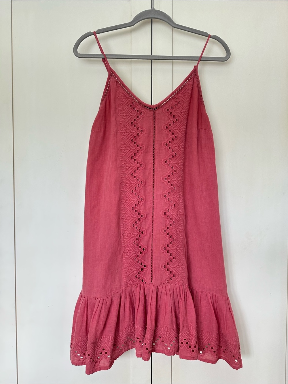 House Of Harlow 1960 Pink Eyelet Dress V-Neck Ruffled Hem Embroidered Size L